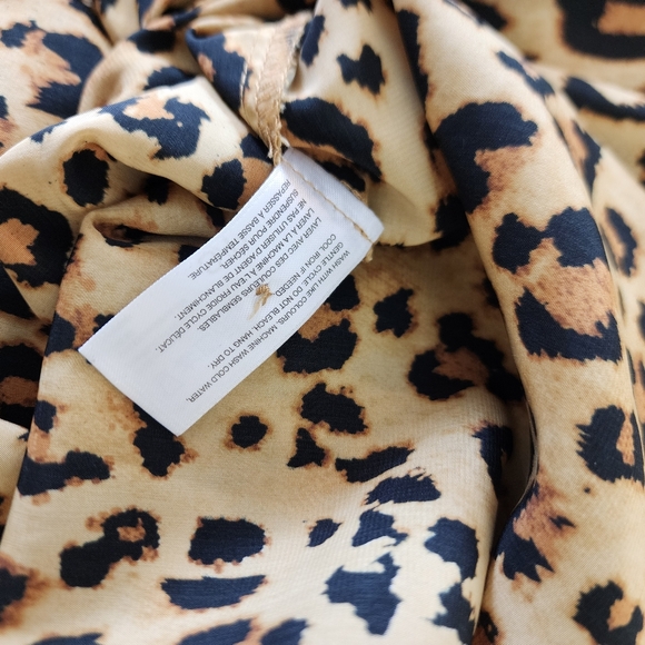 SUNG Alfred Sung Leopard Print Blouse Top Button Down Shirt Animal Print Small - Picture 12 of 14